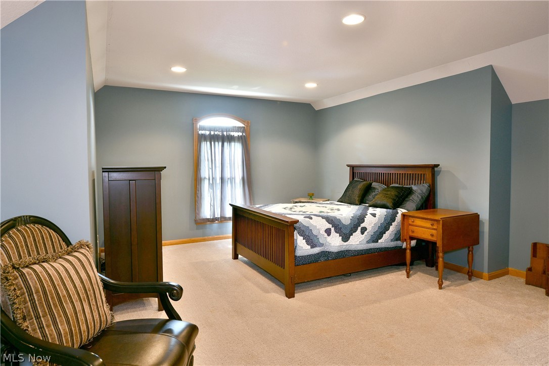 9216 Warren Painesville Road North Bloomfield OH 44450