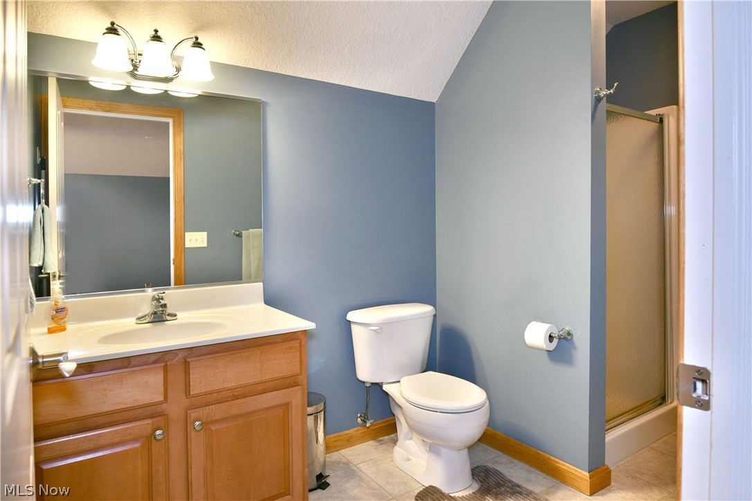 9216 Warren Painesville Road North Bloomfield OH 44450