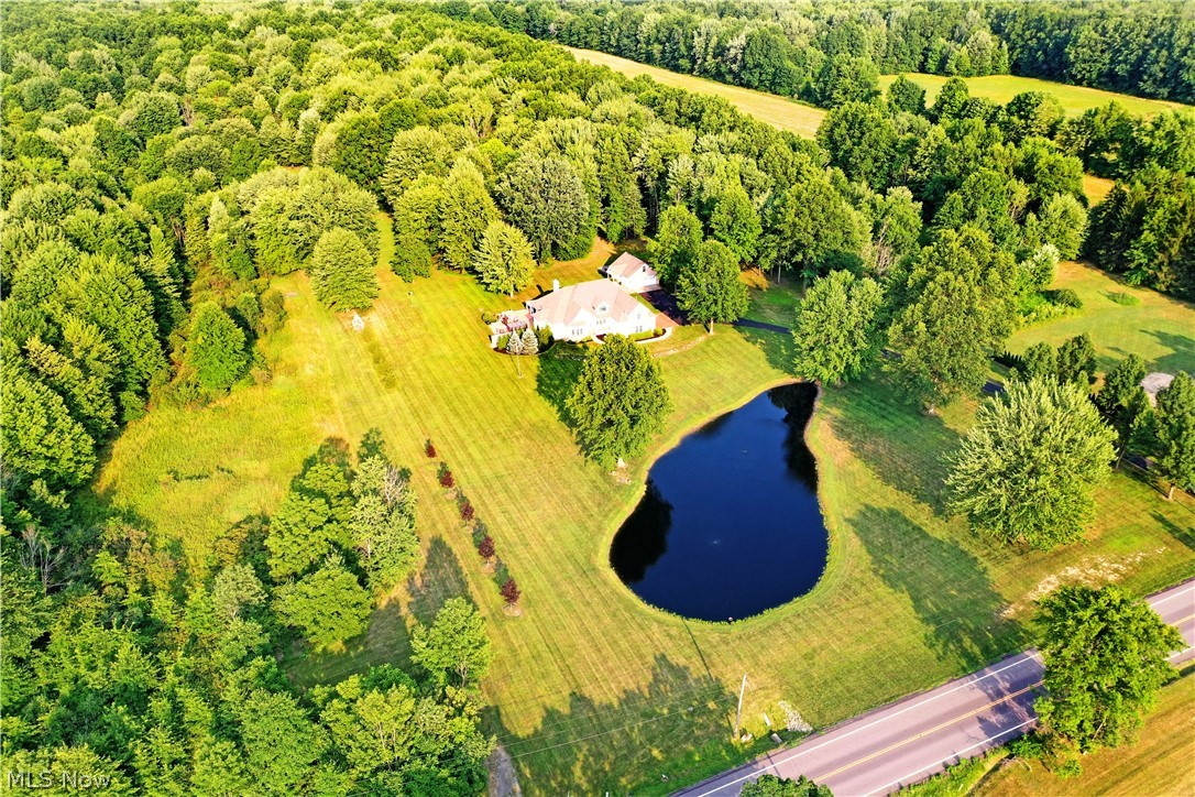 9216 Warren Painesville Road North Bloomfield OH 44450