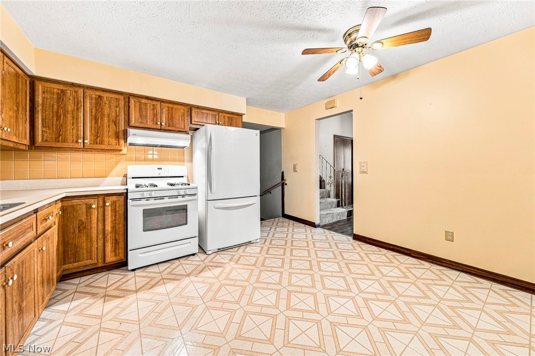8631 Oxford Drive Strongsville OH 44149