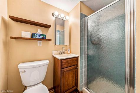 8631 Oxford Drive Strongsville OH 44149