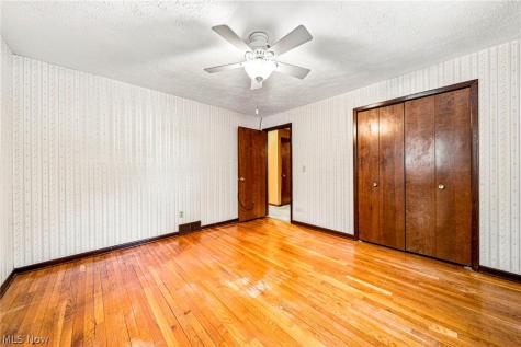 8631 Oxford Drive Strongsville OH 44149