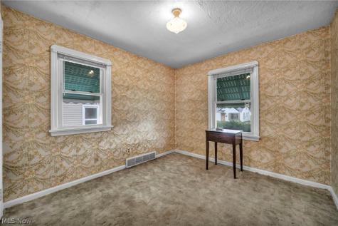4544 W 148th Street Cleveland OH 44135