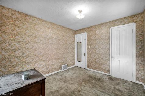 4544 W 148th Street Cleveland OH 44135