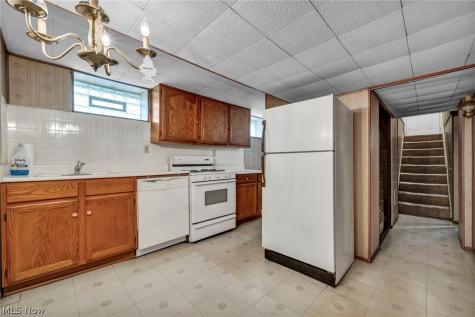 4544 W 148th Street Cleveland OH 44135