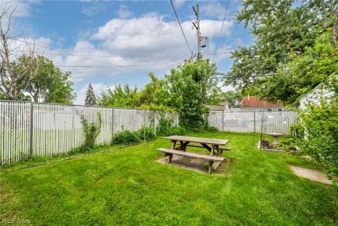 4544 W 148th Street Cleveland OH 44135