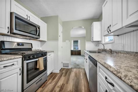 4544 W 148th Street Cleveland OH 44135