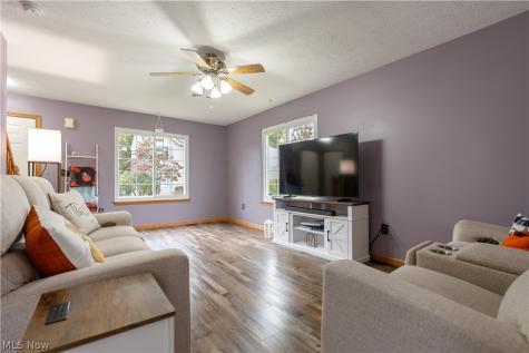 1095 Bennington Court Akron OH 44312
