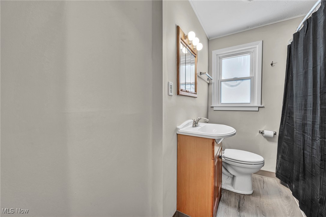 8564 Cedar Road Chesterland OH 44026