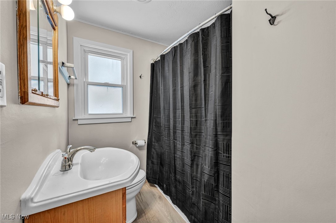 8564 Cedar Road Chesterland OH 44026