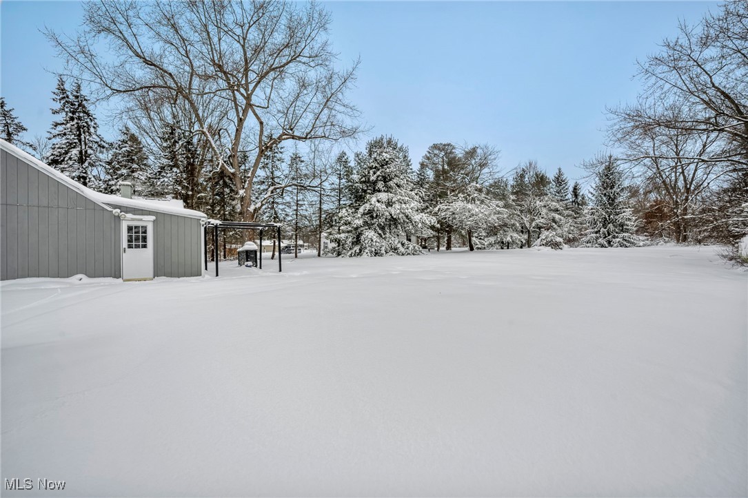 8564 Cedar Road Chesterland OH 44026