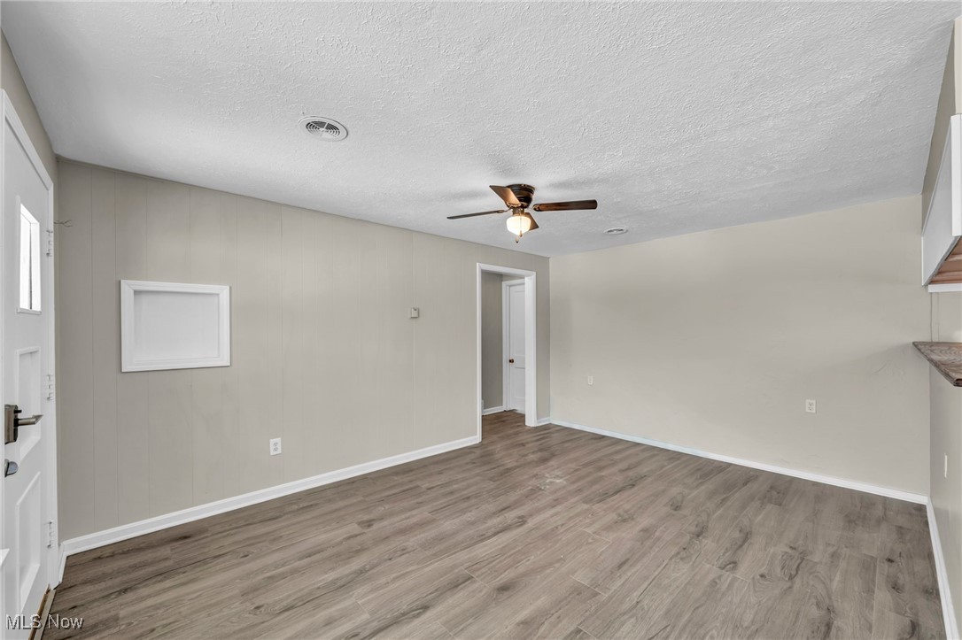 8564 Cedar Road Chesterland OH 44026