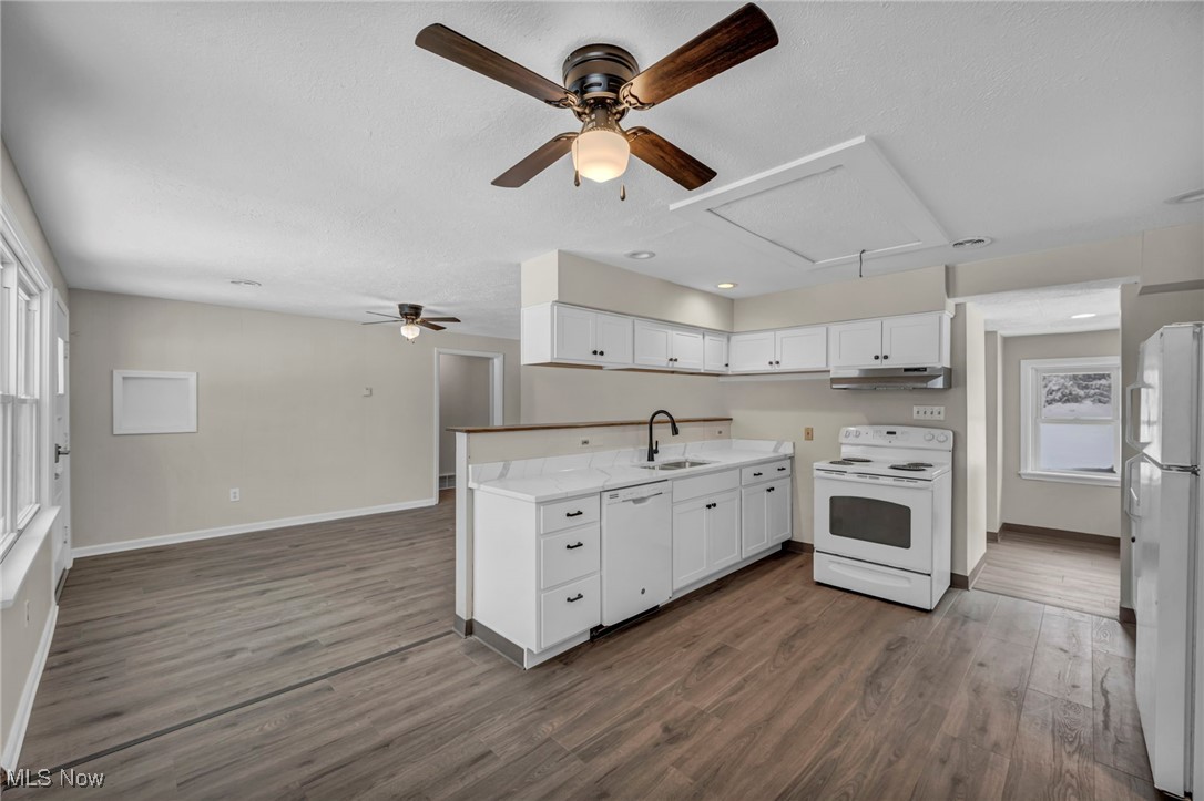 8564 Cedar Road Chesterland OH 44026