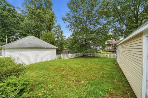 1933 9th Street Cuyahoga Falls OH 44221