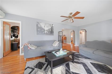 1933 9th Street Cuyahoga Falls OH 44221