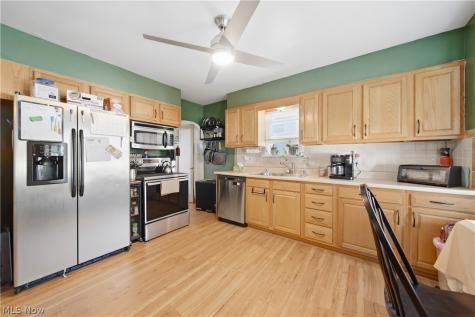 1933 9th Street Cuyahoga Falls OH 44221