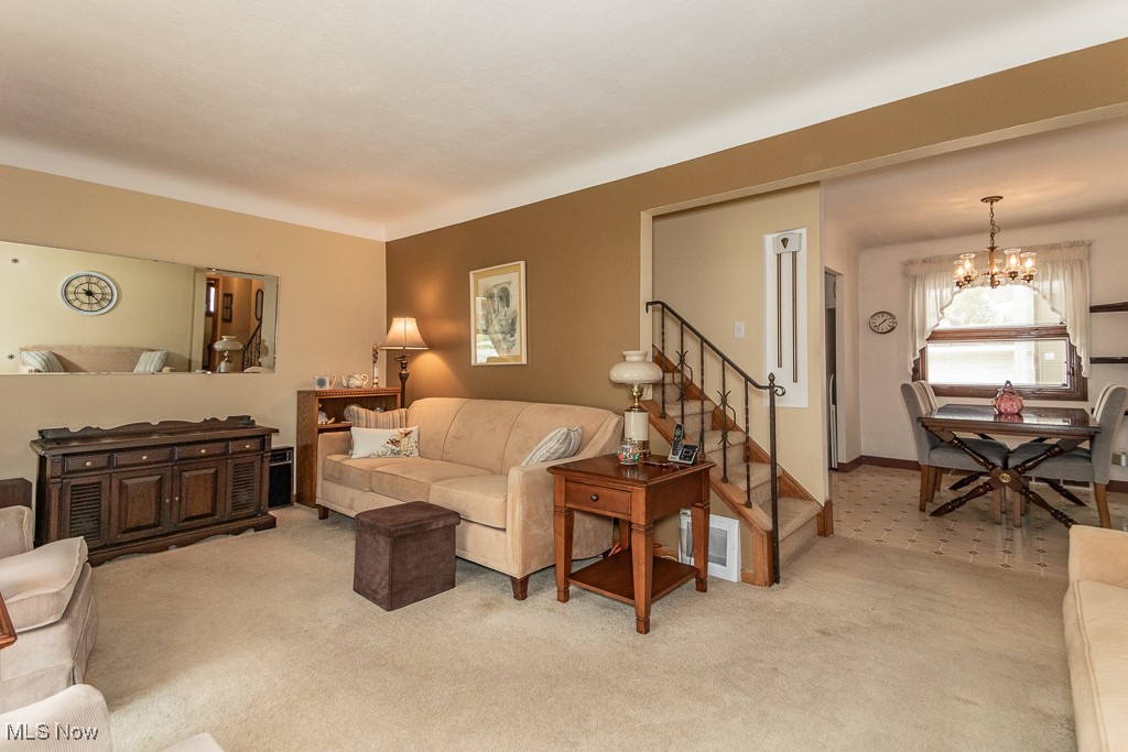 1706 Hawthorne Drive Mayfield Heights OH 44124