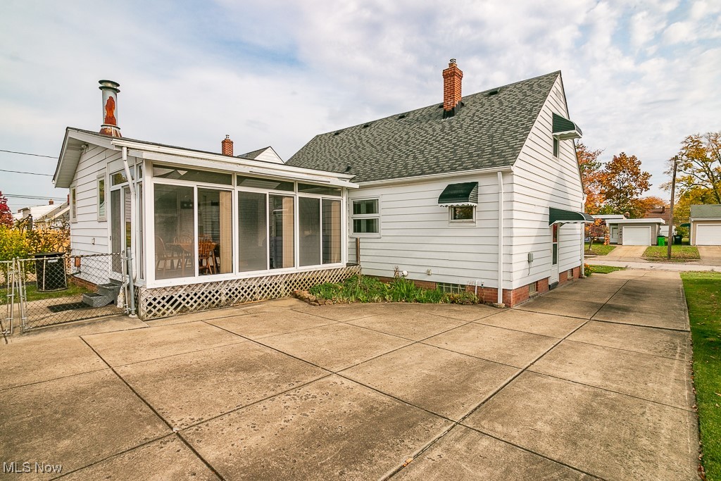 1706 Hawthorne Drive Mayfield Heights OH 44124