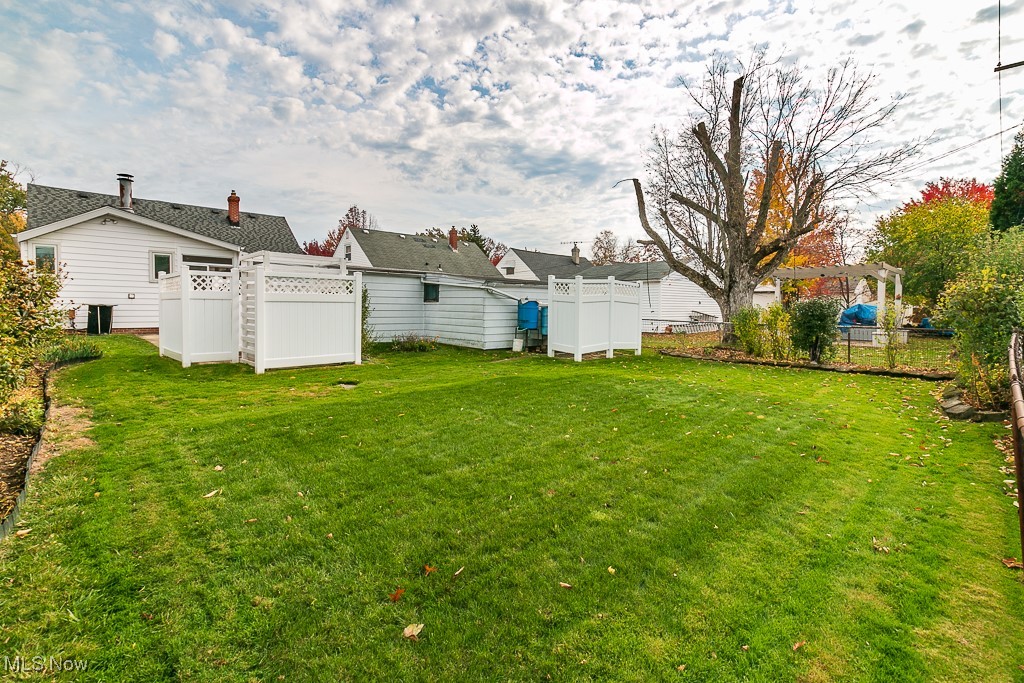 1706 Hawthorne Drive Mayfield Heights OH 44124