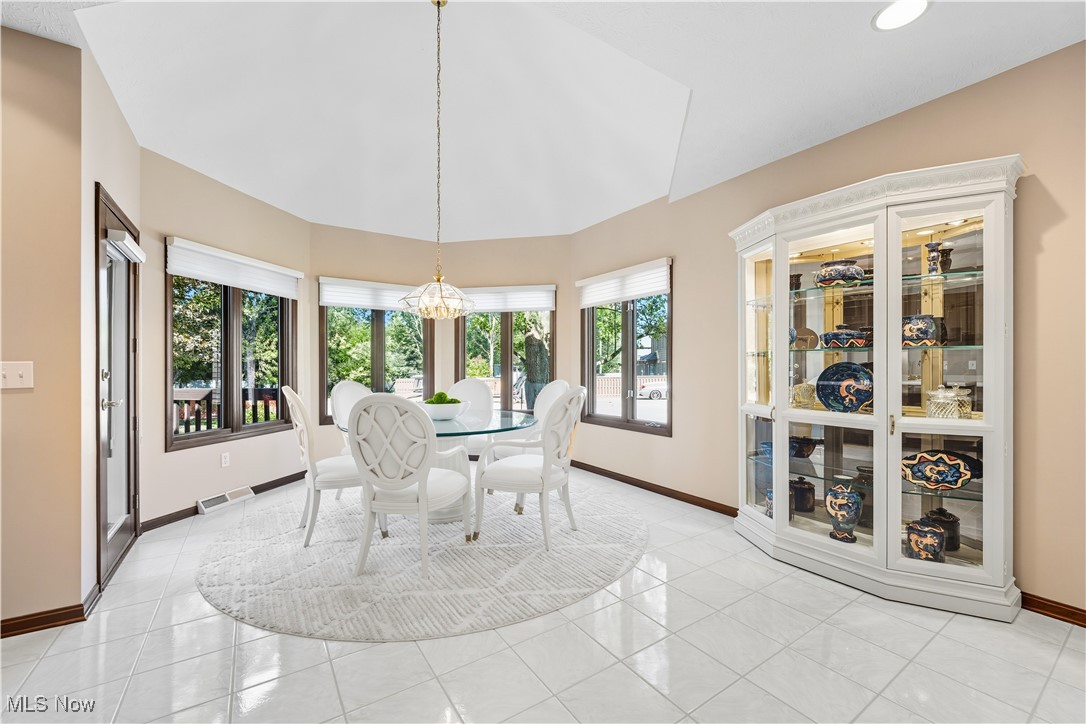 31072 Riviera Lane Westlake OH 44145