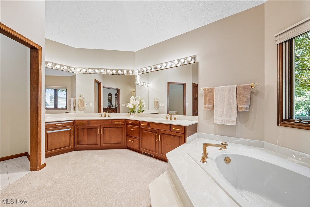 31072 Riviera Lane Westlake OH 44145