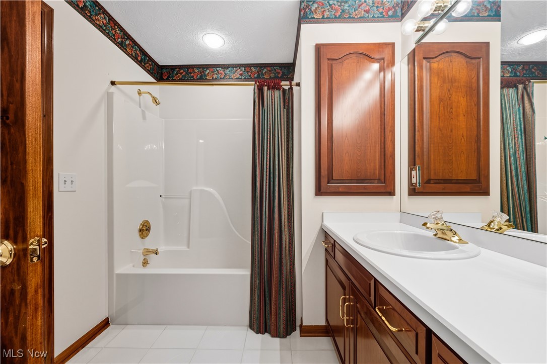 31072 Riviera Lane Westlake OH 44145