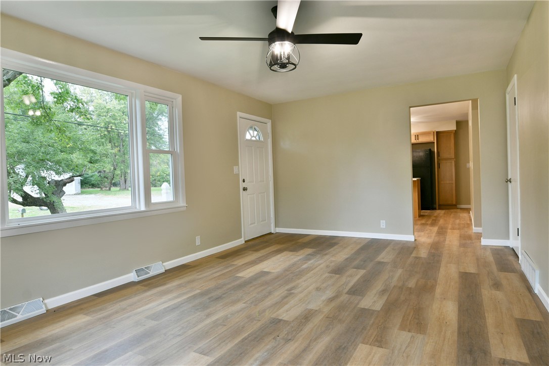 4944 Myrtle Avenue NW Warren OH 44483