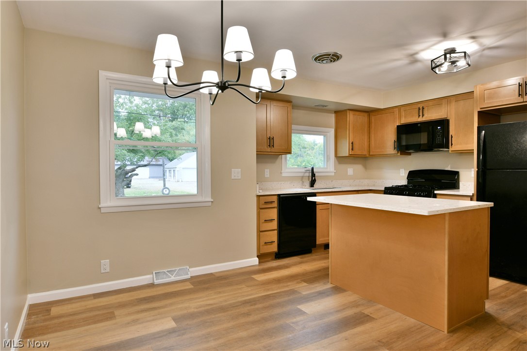4944 Myrtle Avenue NW Warren OH 44483
