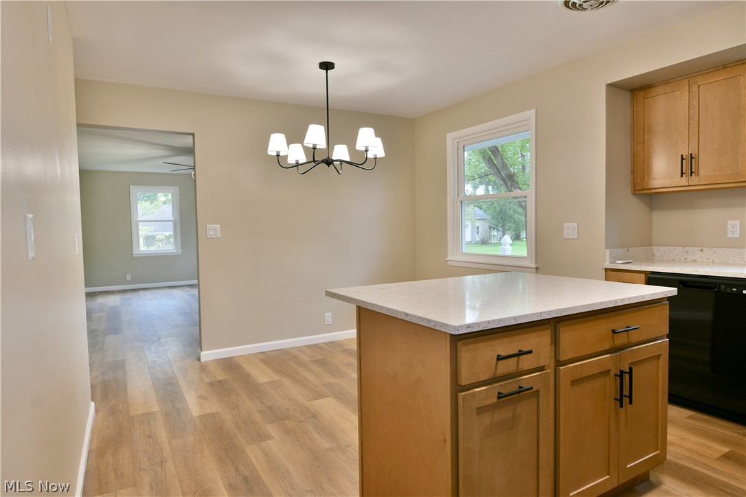 4944 Myrtle Avenue NW Warren OH 44483