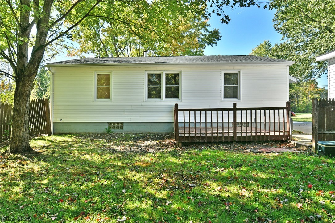 4944 Myrtle Avenue NW Warren OH 44483
