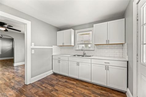 1243 Herberich Avenue Akron OH 44301
