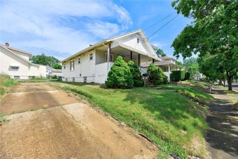 1243 Herberich Avenue Akron OH 44301