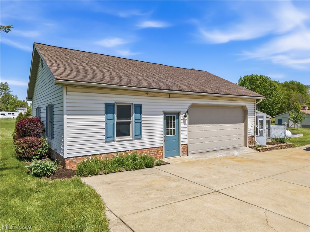 8161 Huxley Road Berlin Center OH 44401