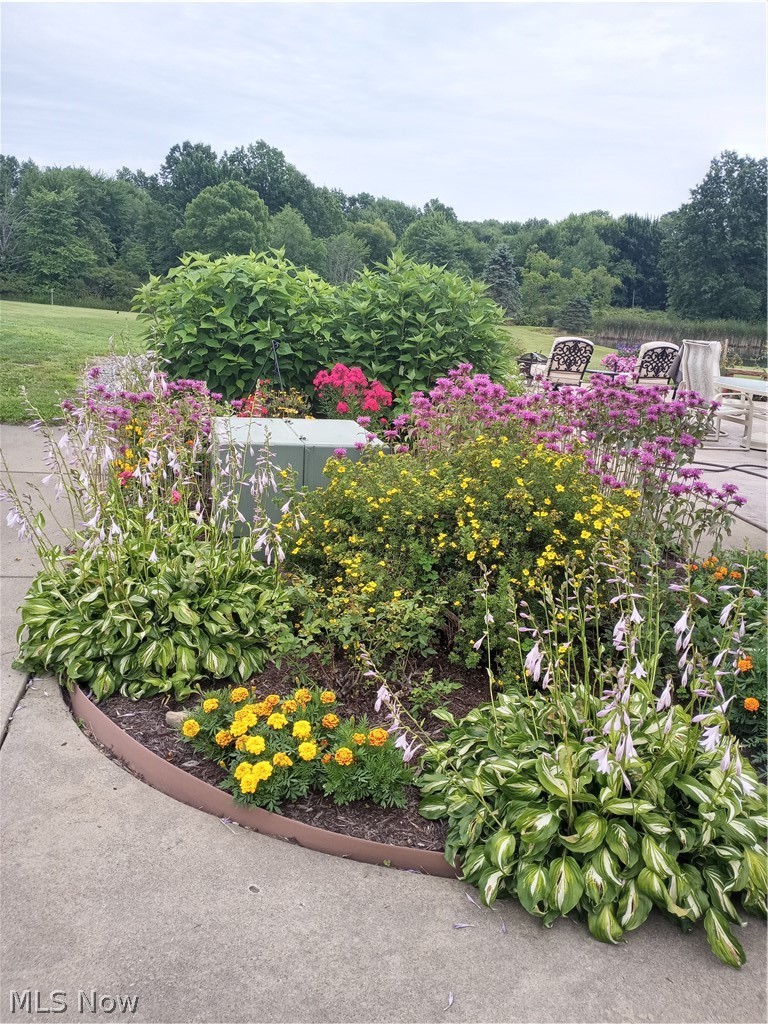 8161 Huxley Road Berlin Center OH 44401