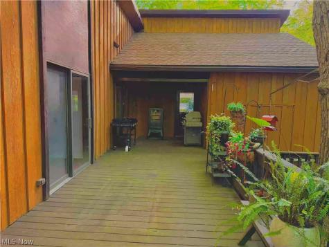 851 Wallwood Drive Akron OH 44321