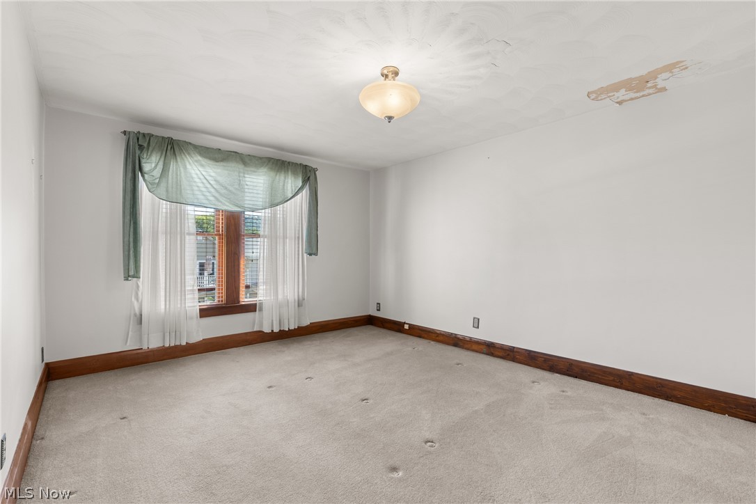605 Delaware Street Martins Ferry OH 43935