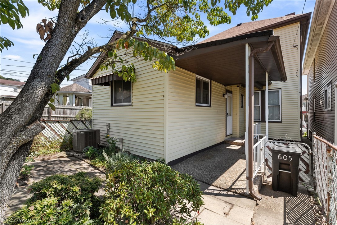 605 Delaware Street Martins Ferry OH 43935