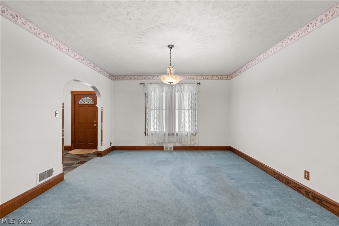 605 Delaware Street Martins Ferry OH 43935