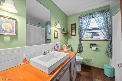 8134 Oberlin Road Elyria OH 44035