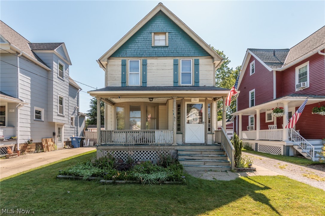 1301 Mathews Avenue Lakewood OH 44107