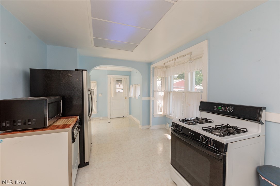 1301 Mathews Avenue Lakewood OH 44107