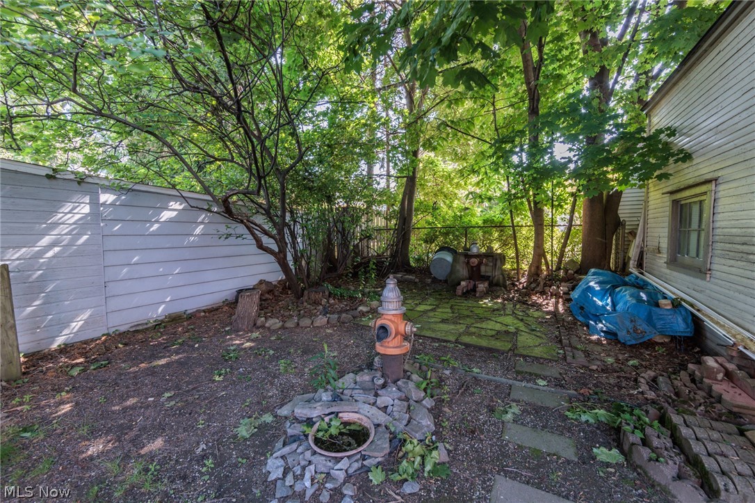 1301 Mathews Avenue Lakewood OH 44107