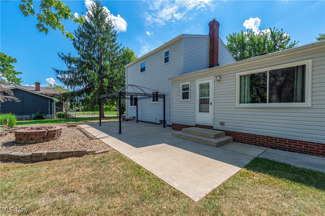 3844 Wallings Road North Royalton OH 44133