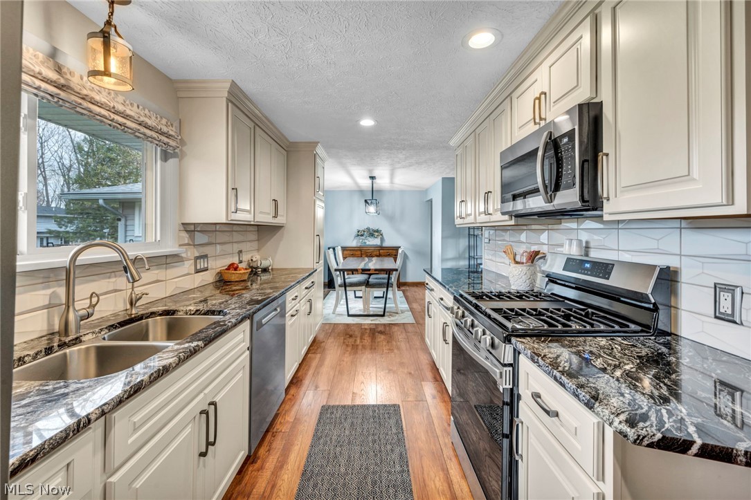 2333 Maylo Path Green OH 44312