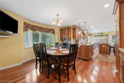 6975 Columbia Road Olmsted Falls OH 44138