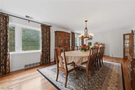 6975 Columbia Road Olmsted Falls OH 44138