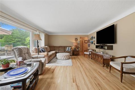 6975 Columbia Road Olmsted Falls OH 44138