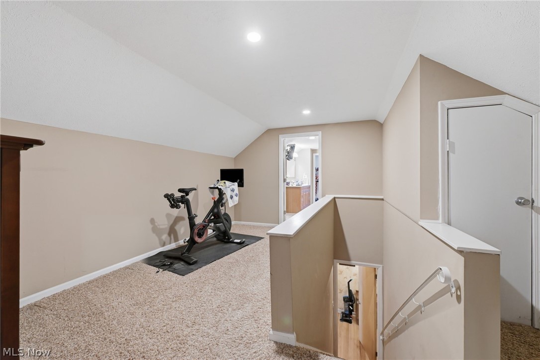 6975 Columbia Road Olmsted Falls OH 44138