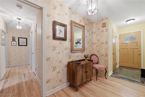6975 Columbia Road Olmsted Falls OH 44138