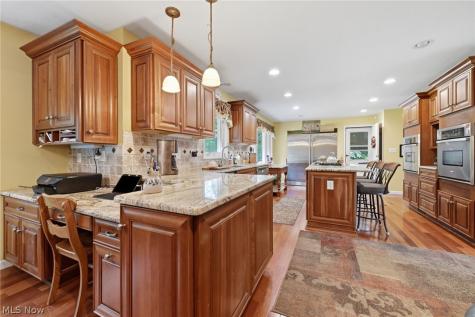 6975 Columbia Road Olmsted Falls OH 44138